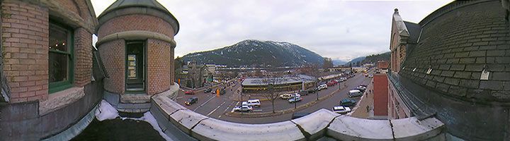 502 Vernon